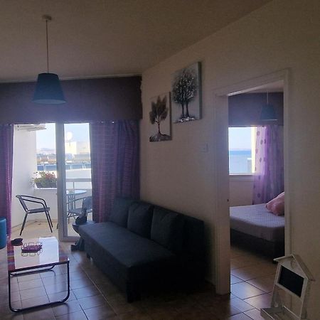 Serenity By The Sea Larnaca Exterior foto